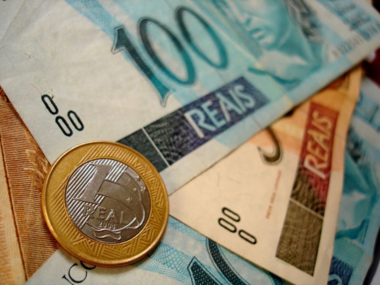 Vereadores cobram projeto de revisão salarial dos servidores