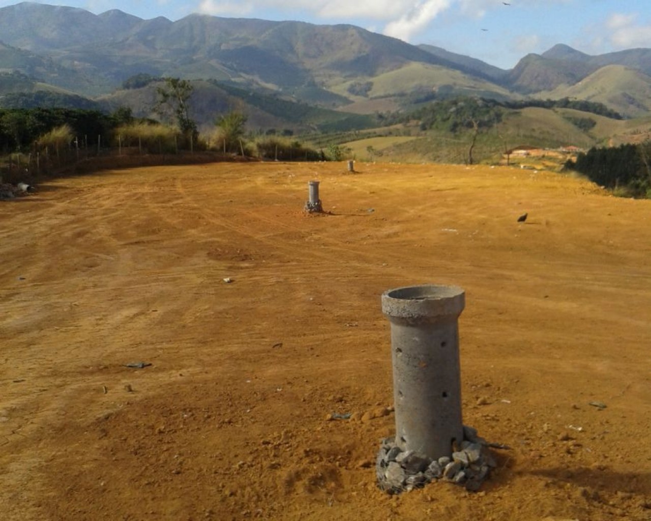 Vereadores acompanham obras do lixão de Iúna