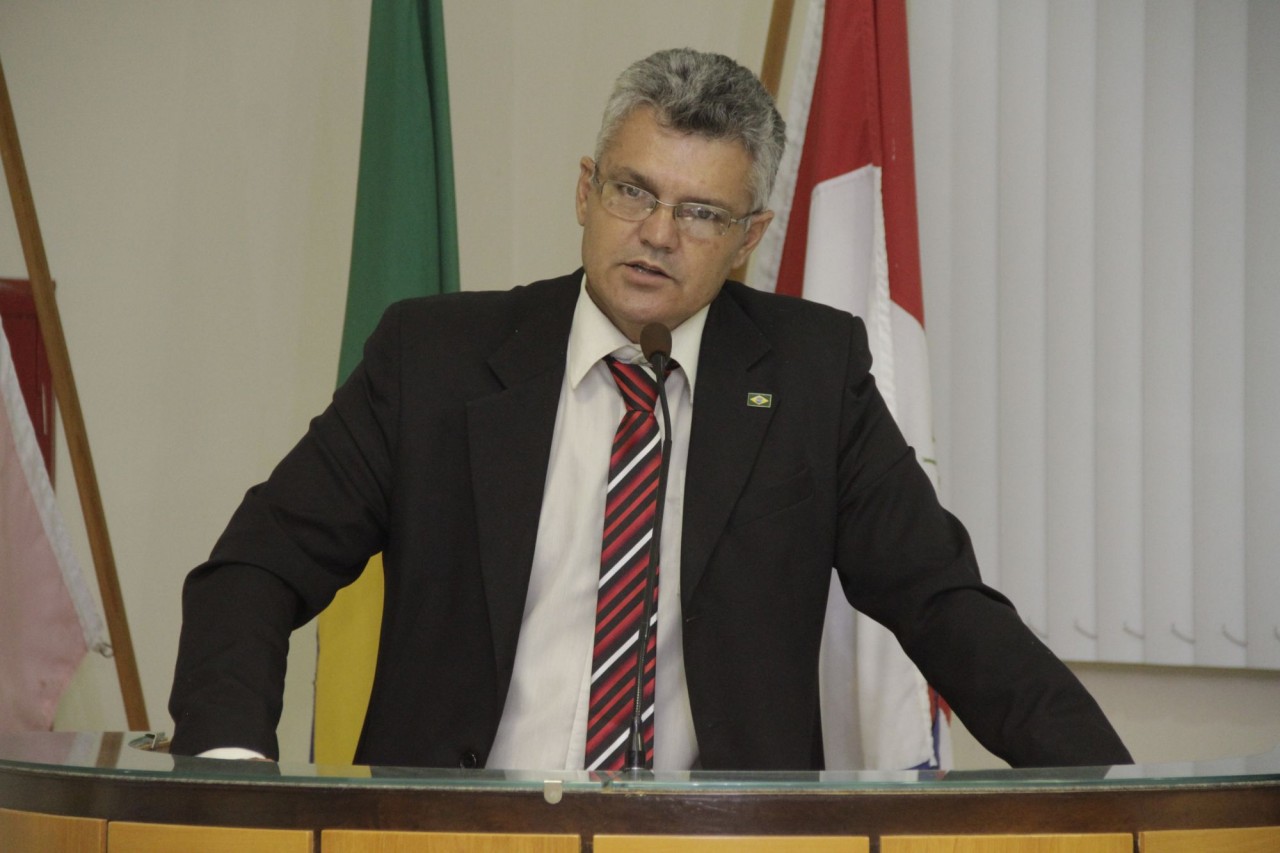 Vereador Júlio Maria deixa a liderança da bancada governista
