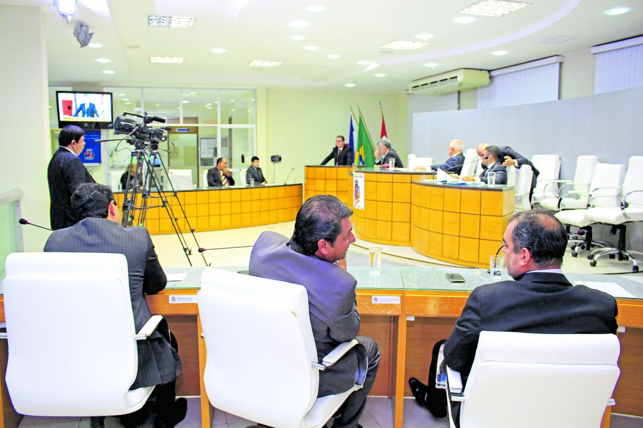 Parlamentares convidam população para participar das análises dos projetos