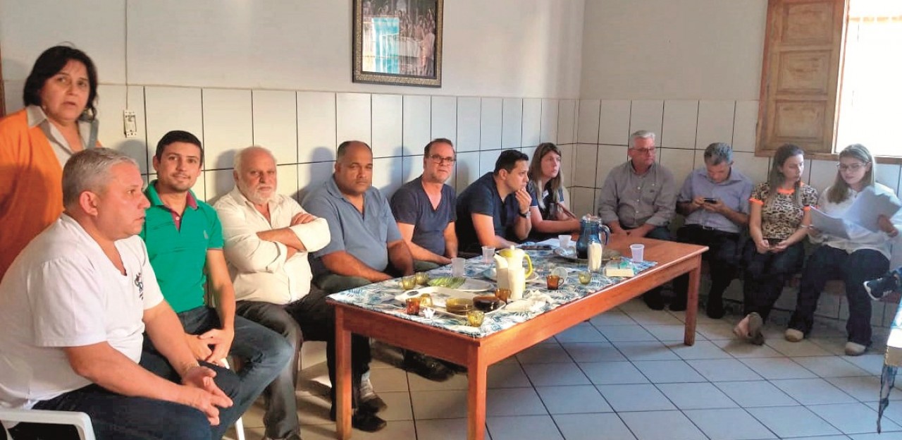 Casa de Apoio: parlamentares reforçam solicitação de conserto de muro