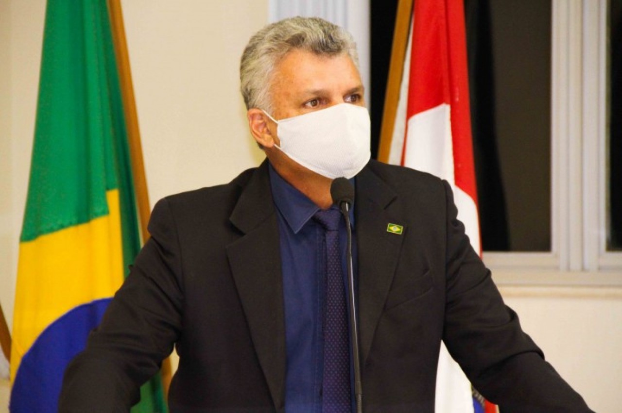 Requerimento: Confira as ações do vereador Júlio Maria de Oliveira na última sessão