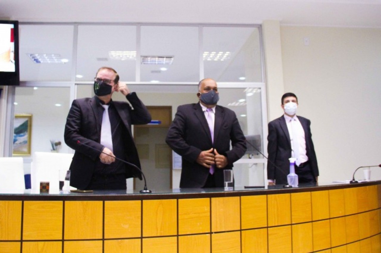 Ambulantes não conseguem emitir alvará e Prefeitura alega que vereadores rejeitaram projeto de Lei