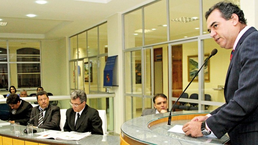 Dep. Federal Gilson Daniel e vereadores na Santa Casa de Iúna