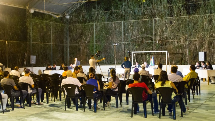 Dep. Federal Gilson Daniel e vereadores na Santa Casa de Iúna