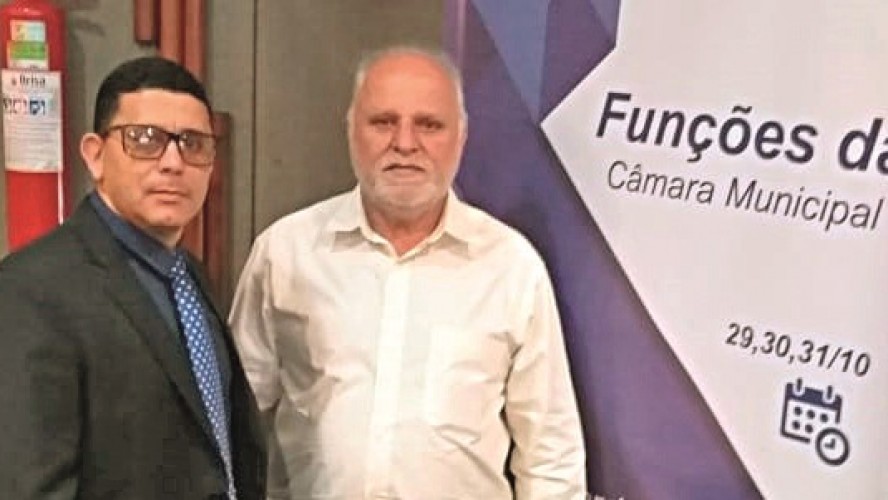 Vereadores Darlan Barglini e João Elias Colombo Horsth durante curso em Brasília