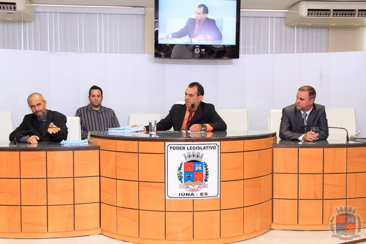 Vereadores aprovam nova estrutura de cargos do Executivo Vereadores aprovam nova estrutura de cargos do Executivo