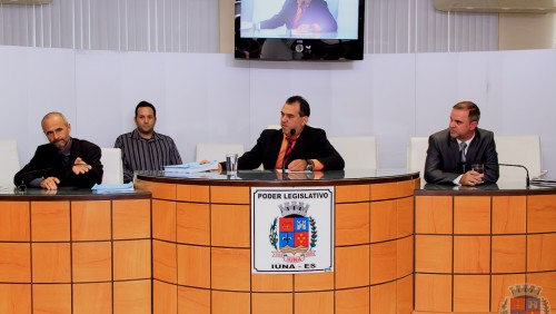 Vereadores aprovam nova estrutura de cargos do Executivo Vereadores aprovam nova estrutura de cargos do Executivo