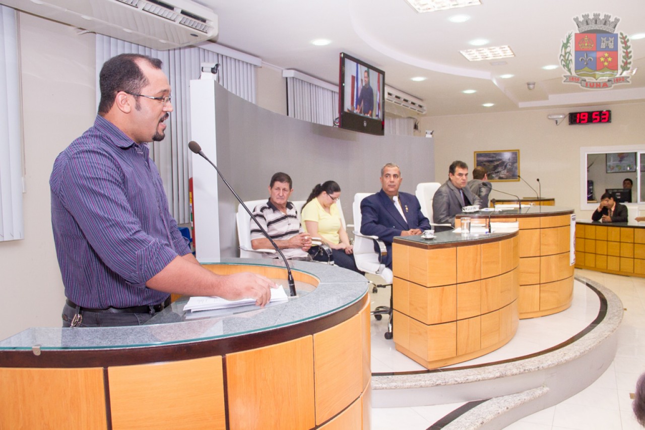 Secretário Municipal de Saúde responde questionamentos da Câmara Secretário Municipal de Saúde responde questionamentos da Câmara