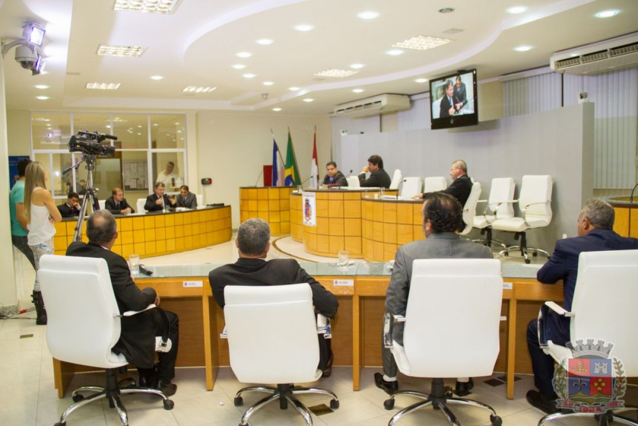 Vereadores acompanham veto do Executivo