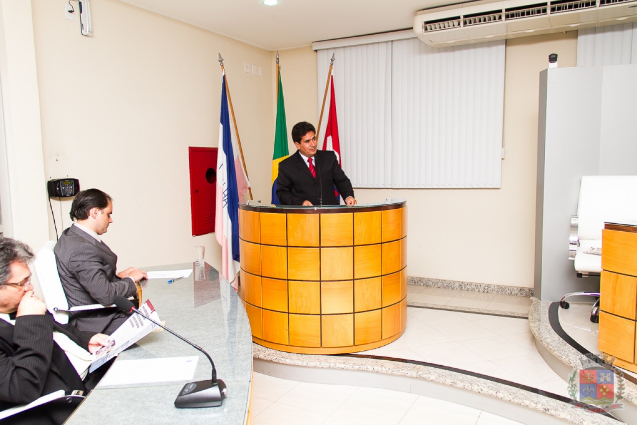 Concessão de bilhete de viagem a idoso é discutida Concessão de bilhete de viagem a idoso é discutida