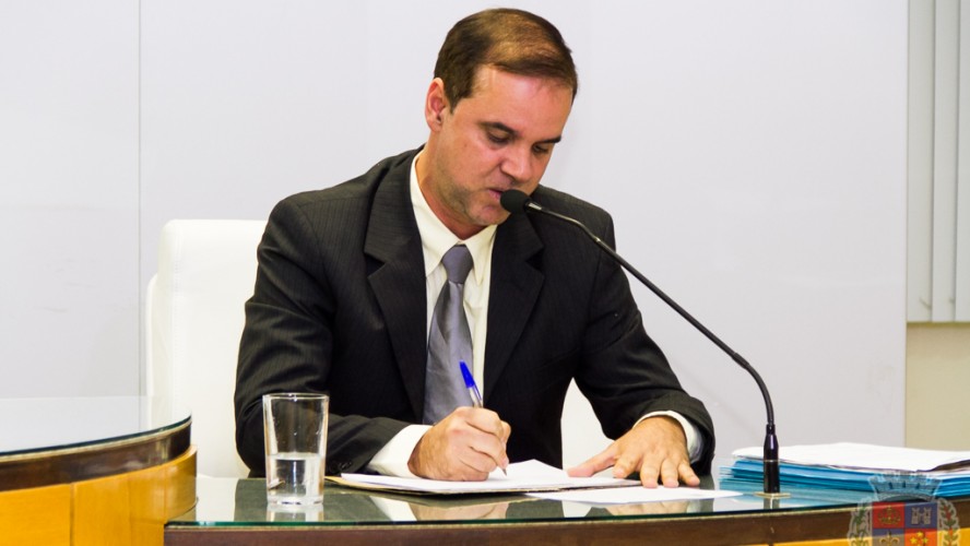 Imagem dos vereadores na Câmara na última sessão Imagem dos vereadores na Câmara na última sessão