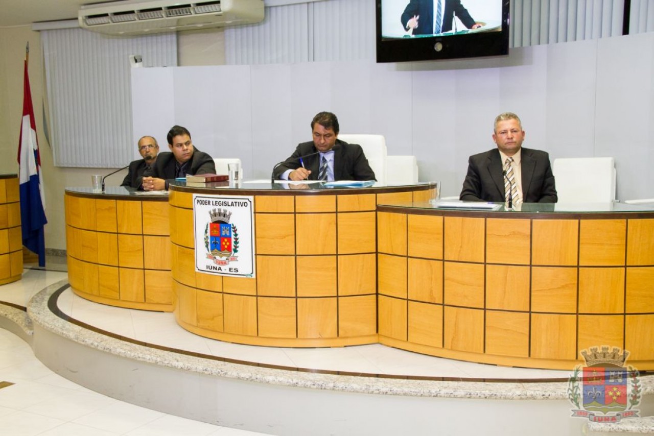 Revisão dos salários dos servidores Revisão dos salários dos servidores