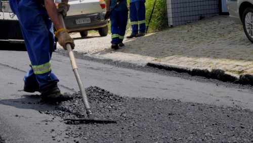 Projeto prevê responsabilidades para empresas após obras Projeto prevê responsabilidades para empresas após obras