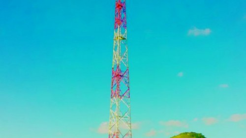 Vereador acompanha inauguração de telefonia móvel em Trindade Vereador acompanha inauguração de telefonia móvel em Trindade