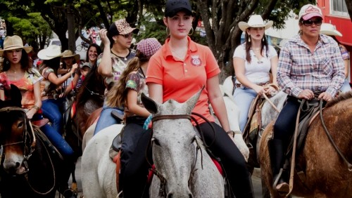 4ª Festa das Mulheres Sertanejas em Iúna 4ª Festa das Mulheres Sertanejas em Iúna