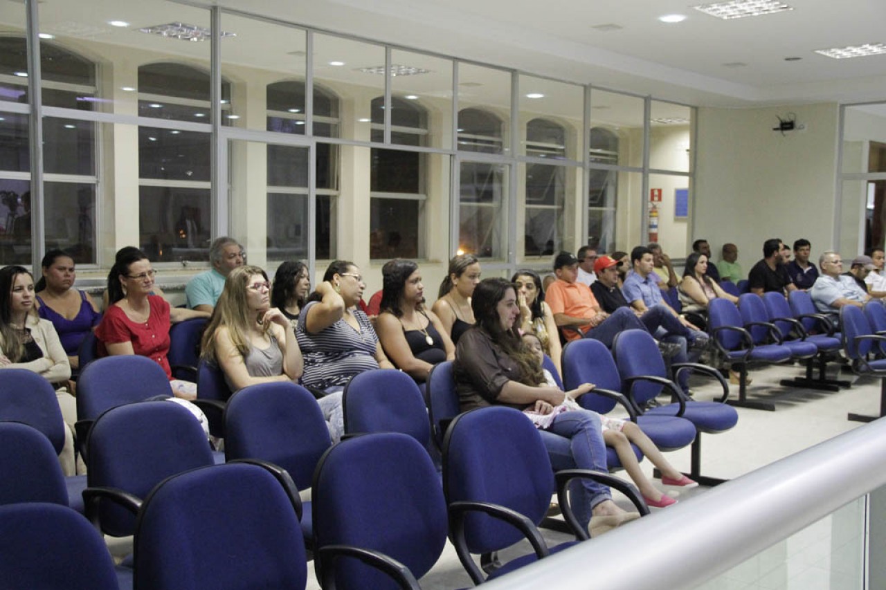 Vale alimentação: vereadores aguardam documentos do Executivo Vale alimentação: vereadores aguardam documentos do Executivo