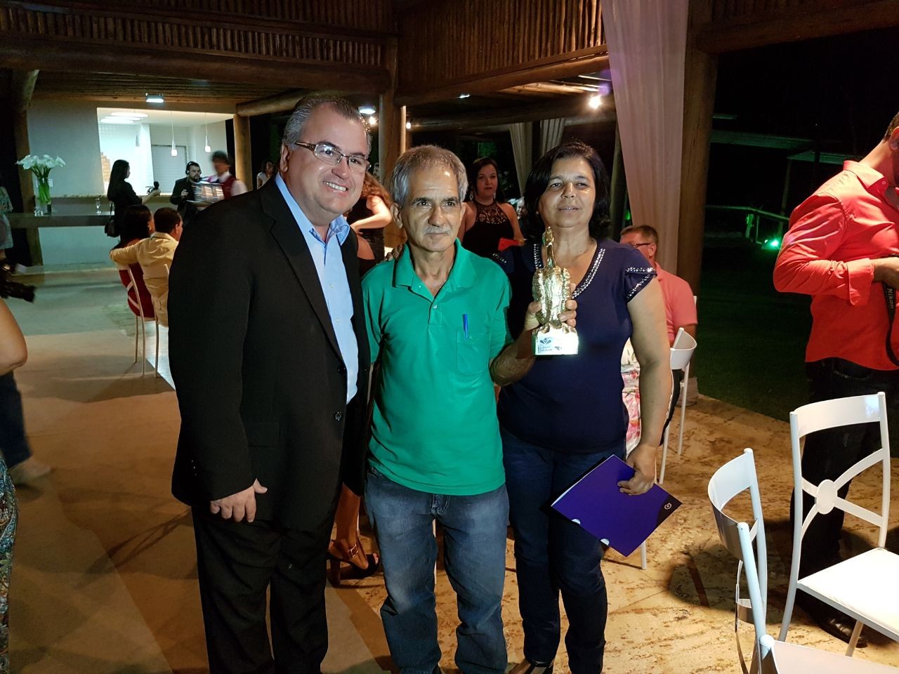 Produtor de água de Pequiá ganha prêmio Produtor de água de Pequiá ganha prêmio