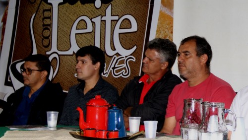 Simpósio valoriza melhoria da produção cafeeira e da pecuária Simpósio valoriza melhoria da produção cafeeira e da pecuária