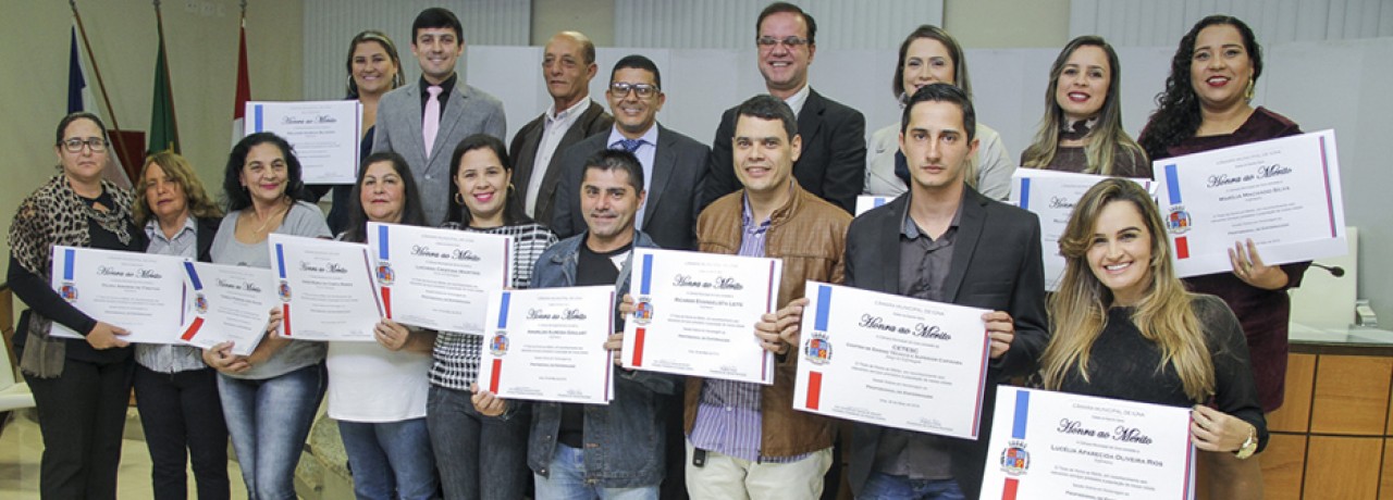 Profissionais da Enfermagem são homenageados em sessão solene na Câmara Profissionais da Enfermagem são homenageados em sessão solene na Câmara