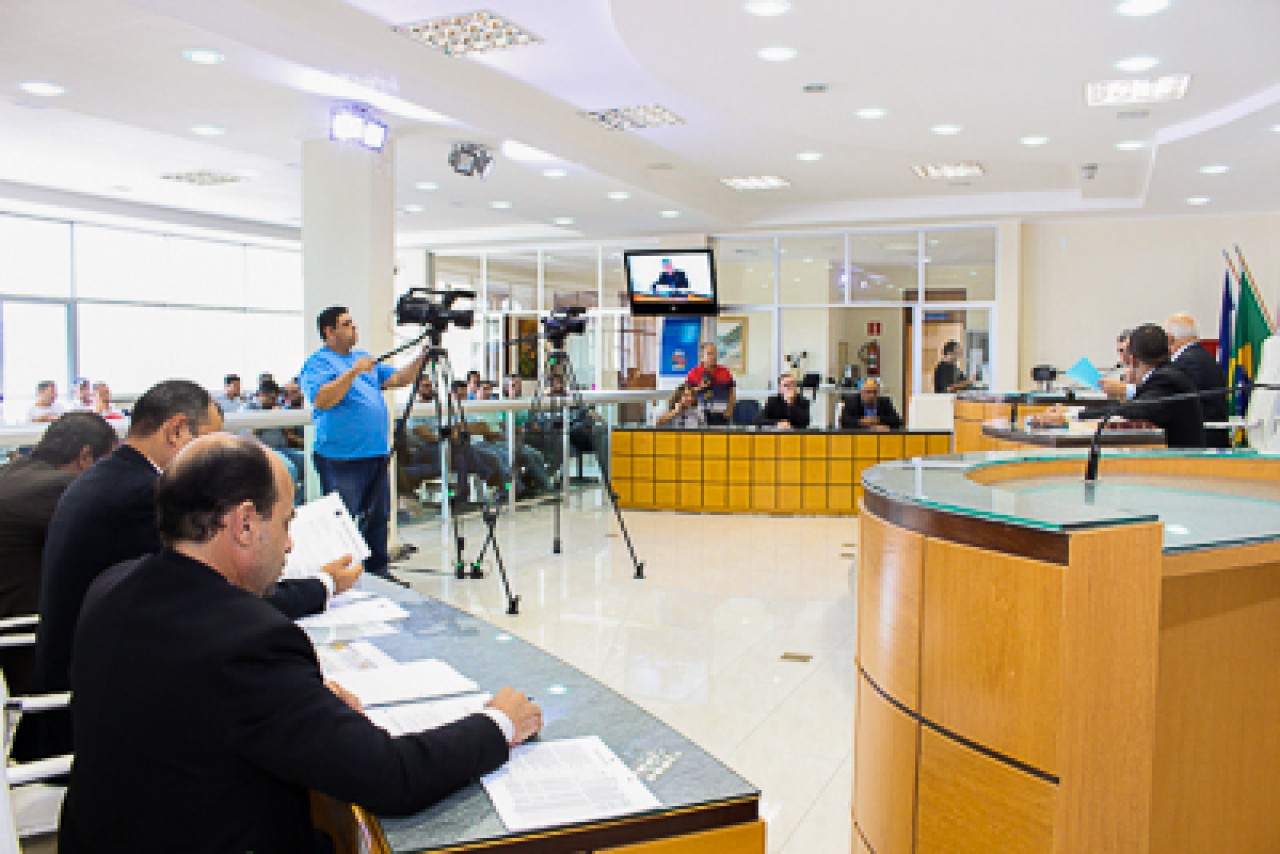 1ª Sessão Extraordinária do dia 03-05-2019 1ª Sessão Extraordinária do dia 03-05-2019