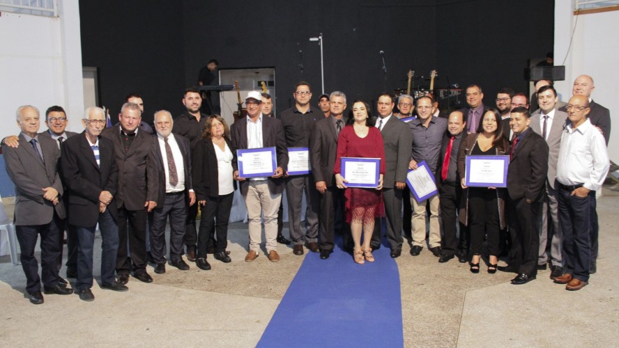 Solenidade entrega de Títulos de Cidadão Iunense Solenidade entrega de Títulos de Cidadão Iunense
