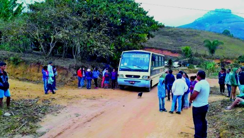 Transporte para estudantes e para pacientes em tratamento de saúde: parlamentares denunciam falhas nos serviços Transporte para estudantes e para pacientes em tratamento de saúde: parlamentares denunciam falhas nos serviços