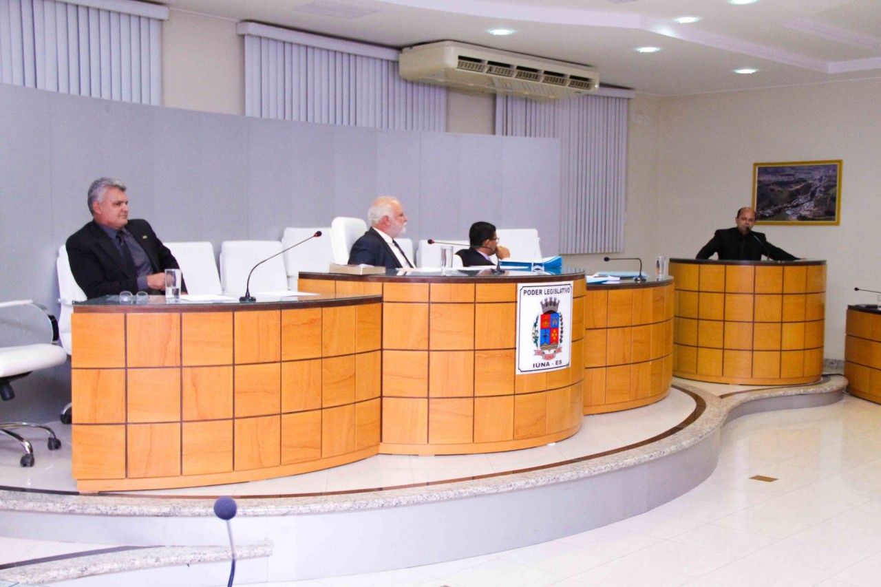 Terceira sessão do ano é marcada por aprovação de 14 projetos de Lei Terceira sessão do ano é marcada por aprovação de 14 projetos de Lei