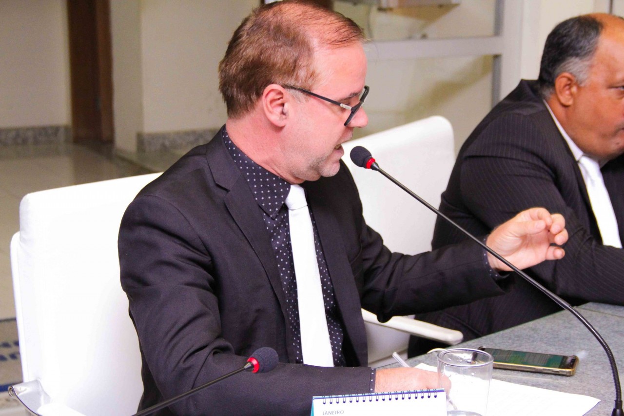 Rogério César (SD) solicita três indicações durante sessão Rogério César (SD) solicita três indicações durante sessão