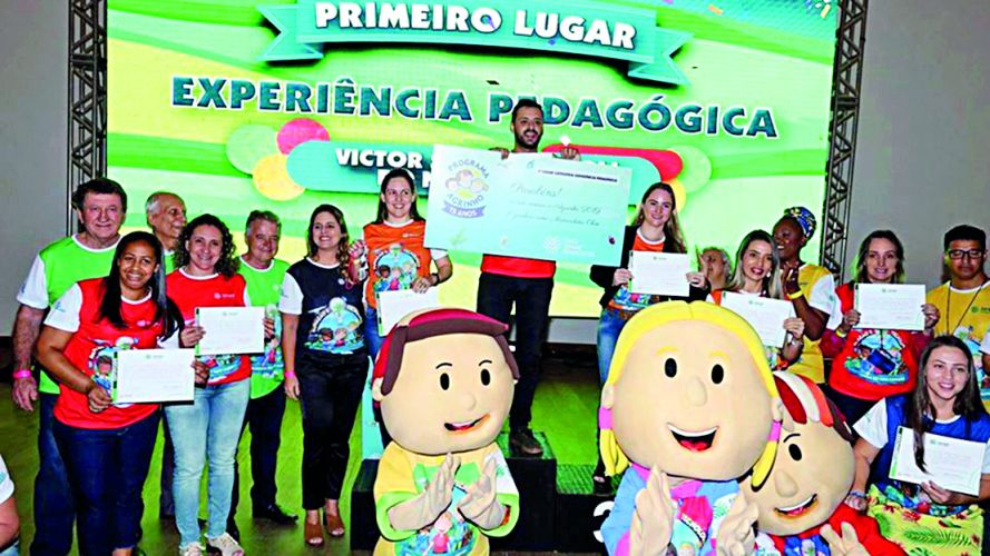 Professor de Iúna é premiado pelo programa Agrinho Professor de Iúna é premiado pelo programa Agrinho