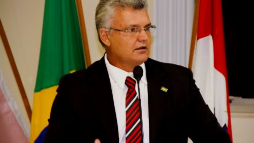 Queda de barreiras nas estradas ainda seguem prejudicando moradores no município Queda de barreiras nas estradas ainda seguem prejudicando moradores no município