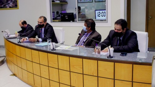 Vereadores afirmam: Caos na saúde é reflexo de ações mal planejadas Vereadores afirmam: Caos na saúde é reflexo de ações mal planejadas