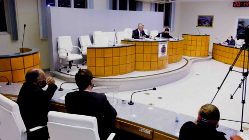 Obras da UTI da Santa Casa de Iúna são paralisadas pela Justiça Obras da UTI da Santa Casa de Iúna são paralisadas pela Justiça