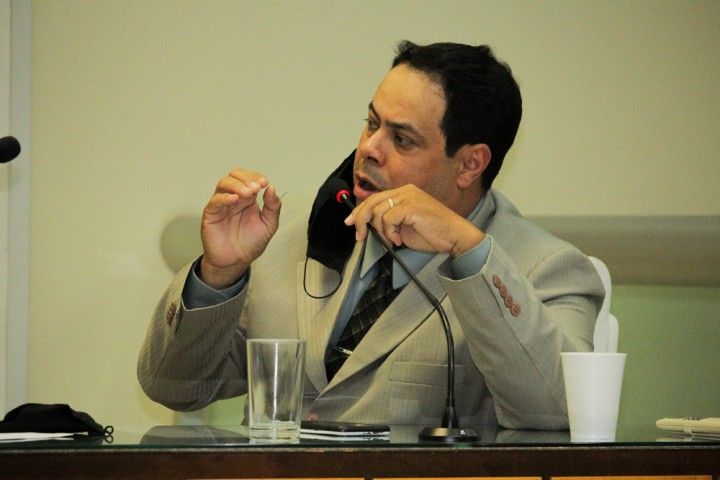 Indignados, vereadores pediram respeito à população Indignados, vereadores pediram respeito à população