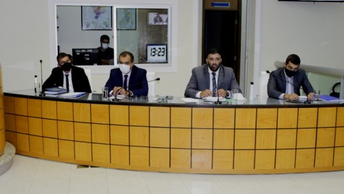 Câmara realiza 1ª Sessão Plenária do ano e compõe Comissões Permanentes Câmara realiza 1ª Sessão Plenária do ano e compõe Comissões Permanentes