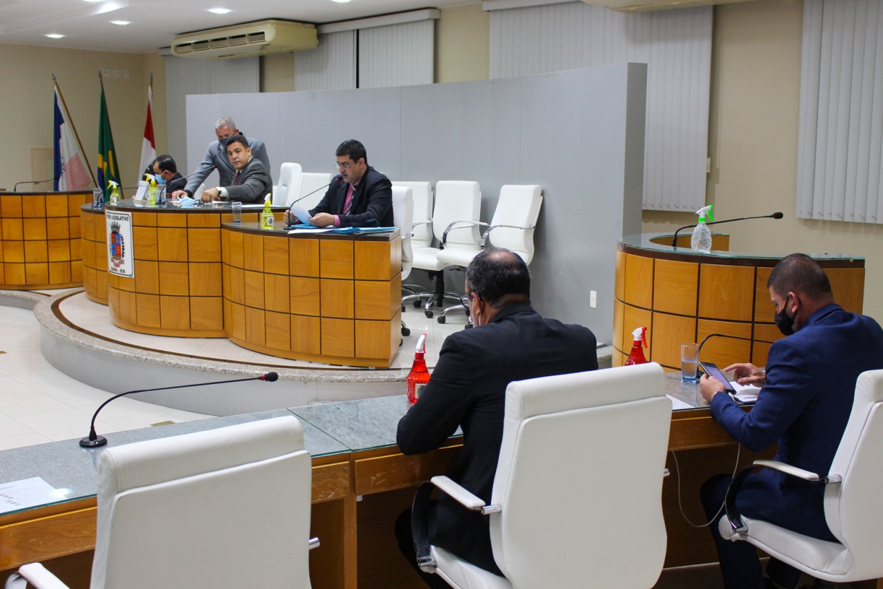Vereadores aprovam dois projetos de Lei durante a 20ª Sessão Ordinária Vereadores aprovam dois projetos de Lei durante a 20ª Sessão Ordinária