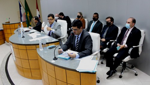Vereadores aprovam dois projetos de Lei durante 21ª Sessão Ordinária do ano Vereadores aprovam dois projetos de Lei durante 21ª Sessão Ordinária do ano