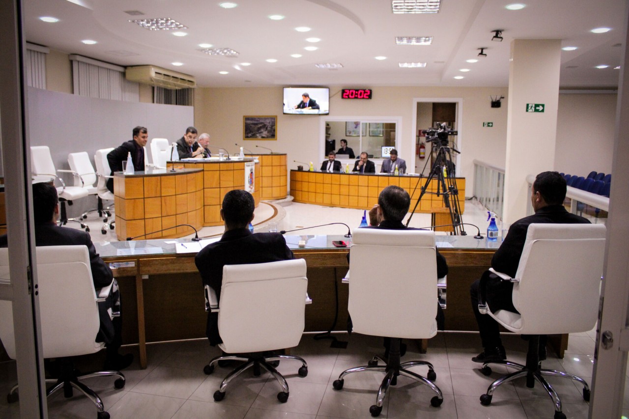Ex-prefeito Wellinton Virgílio tem prestação de contas de 2017 rejeitadas pela Câmara de Iúna Ex-prefeito Wellinton Virgílio tem prestação de contas de 2017 rejeitadas pela Câmara de Iúna