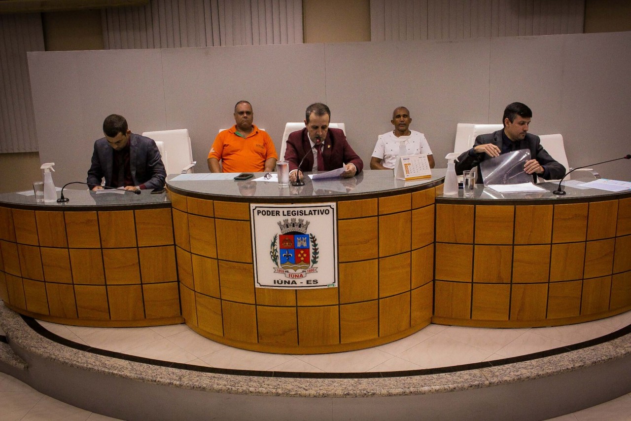 Câmara realiza 8ª Sessão Ordinária de 2023 Câmara realiza 8ª Sessão Ordinária de 2023