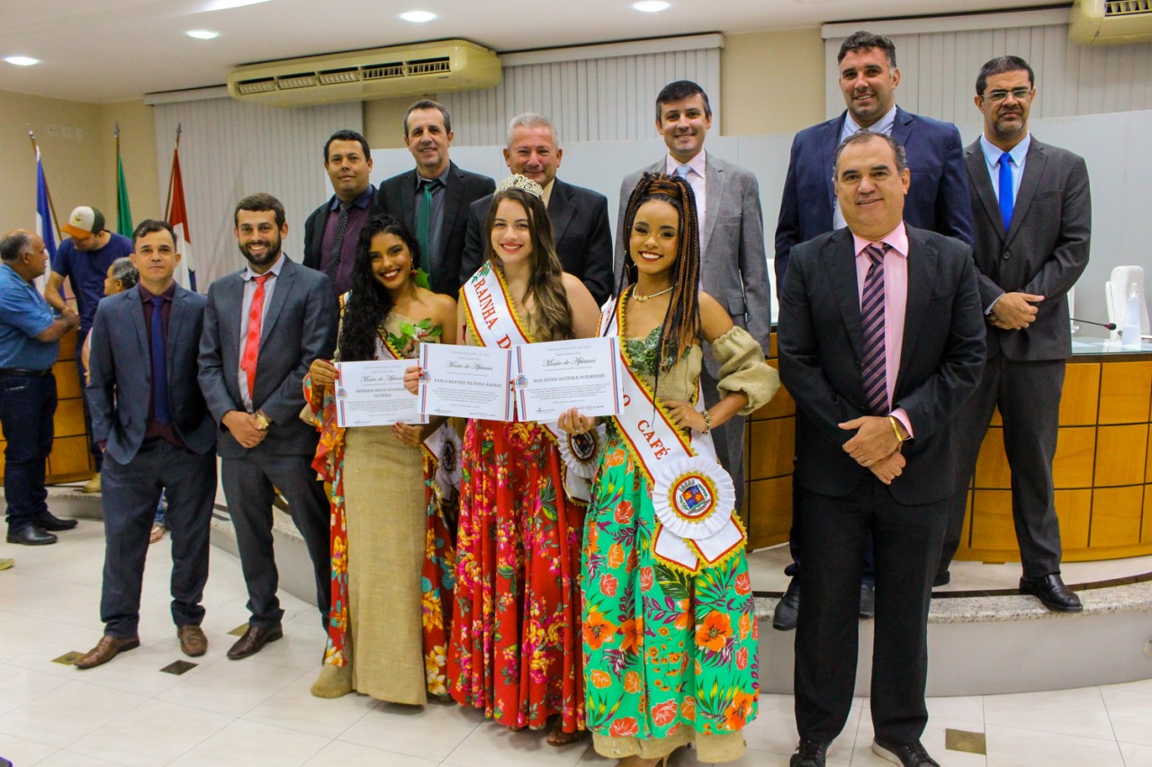 Câmara Municipal aprova todos os requerimentos da Sessão desta quinta-feira Câmara Municipal aprova todos os requerimentos da Sessão desta quinta-feira