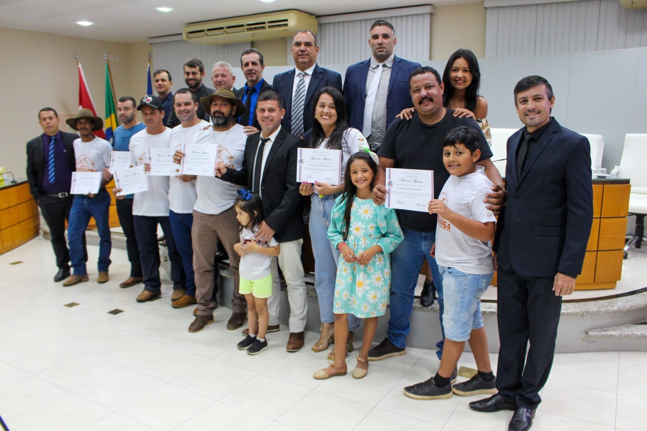 Vereadores aprovam requerimentos na Sessão Ordinária dessa terça-feira (09) Vereadores aprovam requerimentos na Sessão Ordinária dessa terça-feira (09)