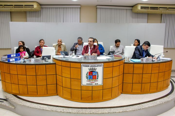 Câmara Municipal aprova três projetos na 13ª Sessão Ordinária Câmara Municipal aprova três projetos na 13ª Sessão Ordinária