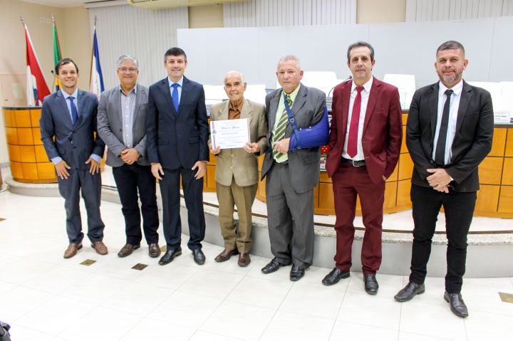 Câmara Municipal aprova três projetos na 13ª Sessão Ordinária Câmara Municipal aprova três projetos na 13ª Sessão Ordinária