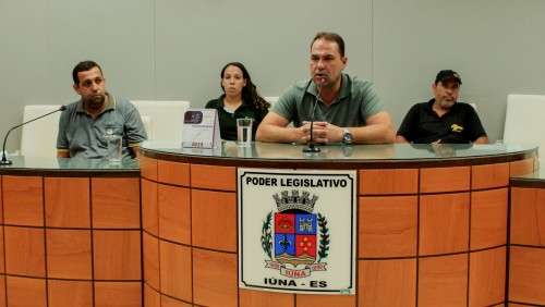 Proprietários e servidores apoiam fechamento dos supermercados aos domingos Proprietários e servidores apoiam fechamento dos supermercados aos domingos