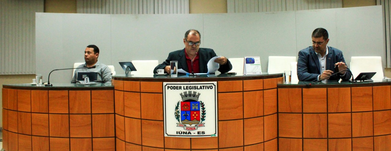 Câmara Municipal aprova projeto que altera o perímetro urbano de Iúna Câmara Municipal aprova projeto que altera o perímetro urbano de Iúna